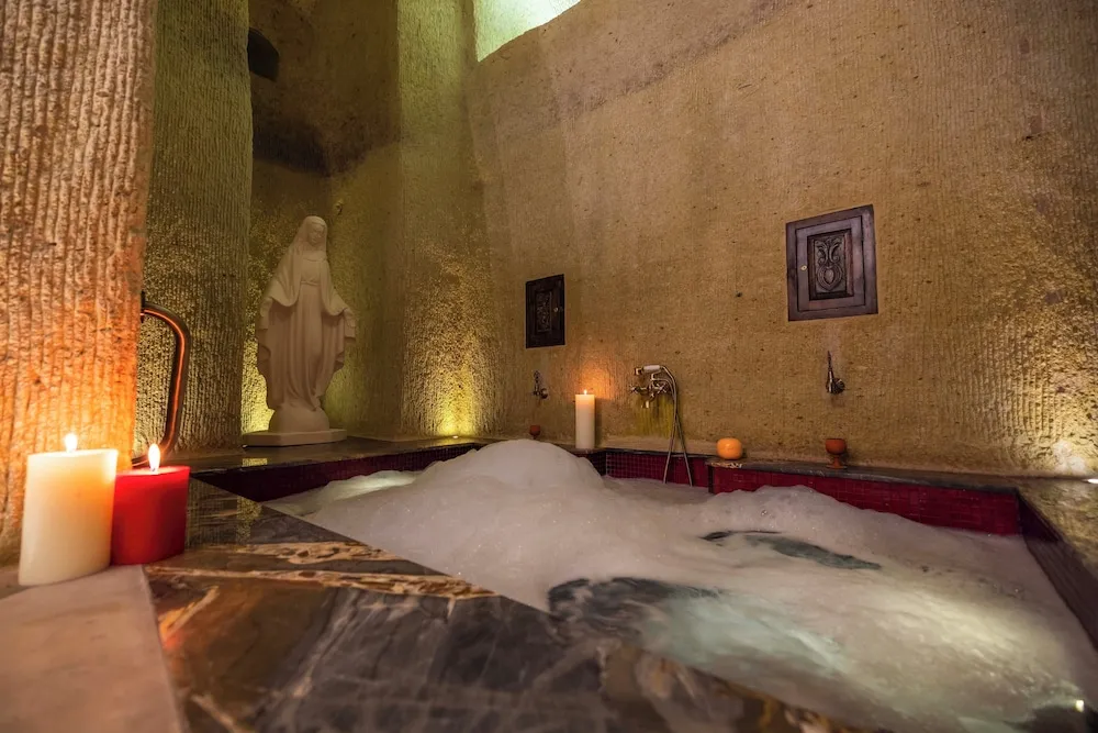 Premium Süit, 1 Çift Kişilik Yatak, Sıcak Su Küveti (Cave, Fireplace)