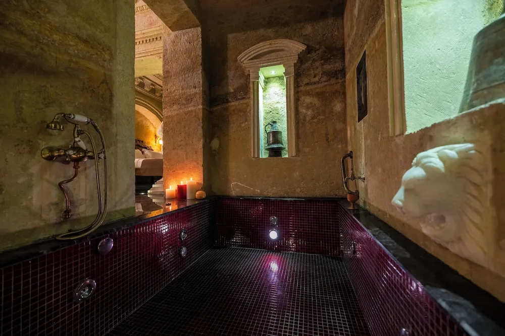 Premium Süit, 1 Çift Kişilik Yatak, Sıcak Su Küveti (Cave)