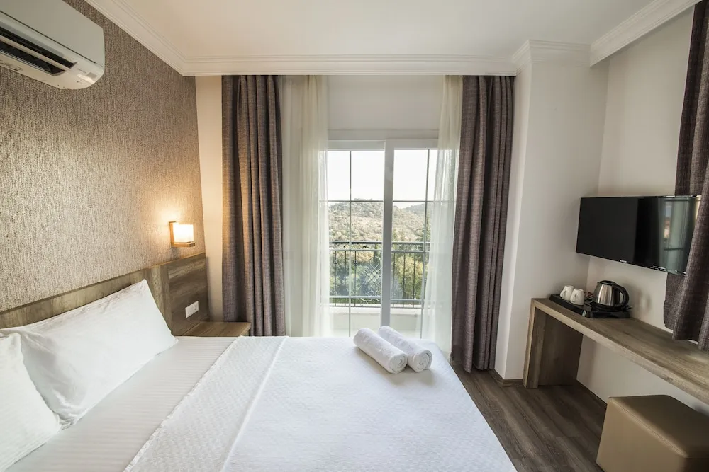 Deluxe Tek Büyük Yataklı Oda (Ena)