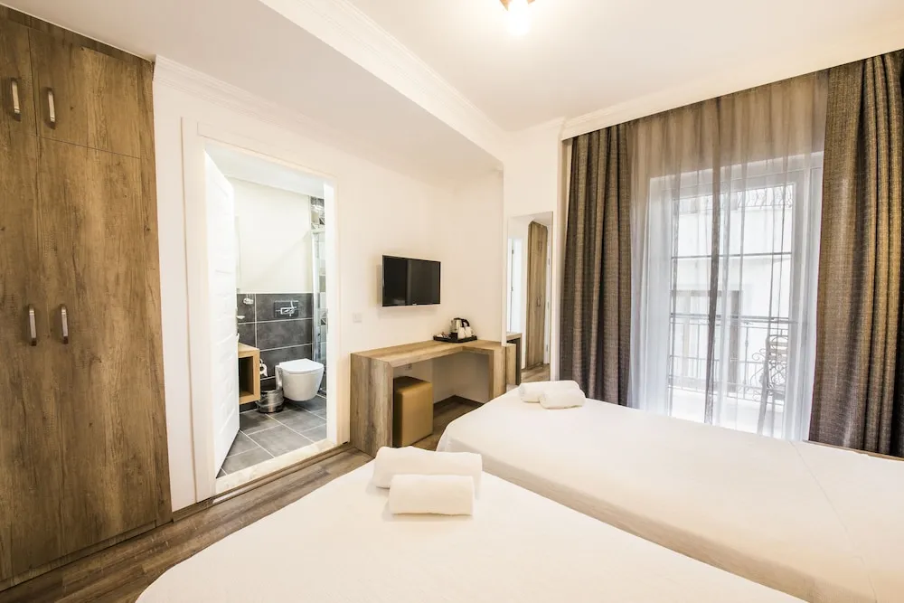 Deluxe İki Ayrı Yataklı Oda, Balkon, Bahçe Manzaralı (Tria)
