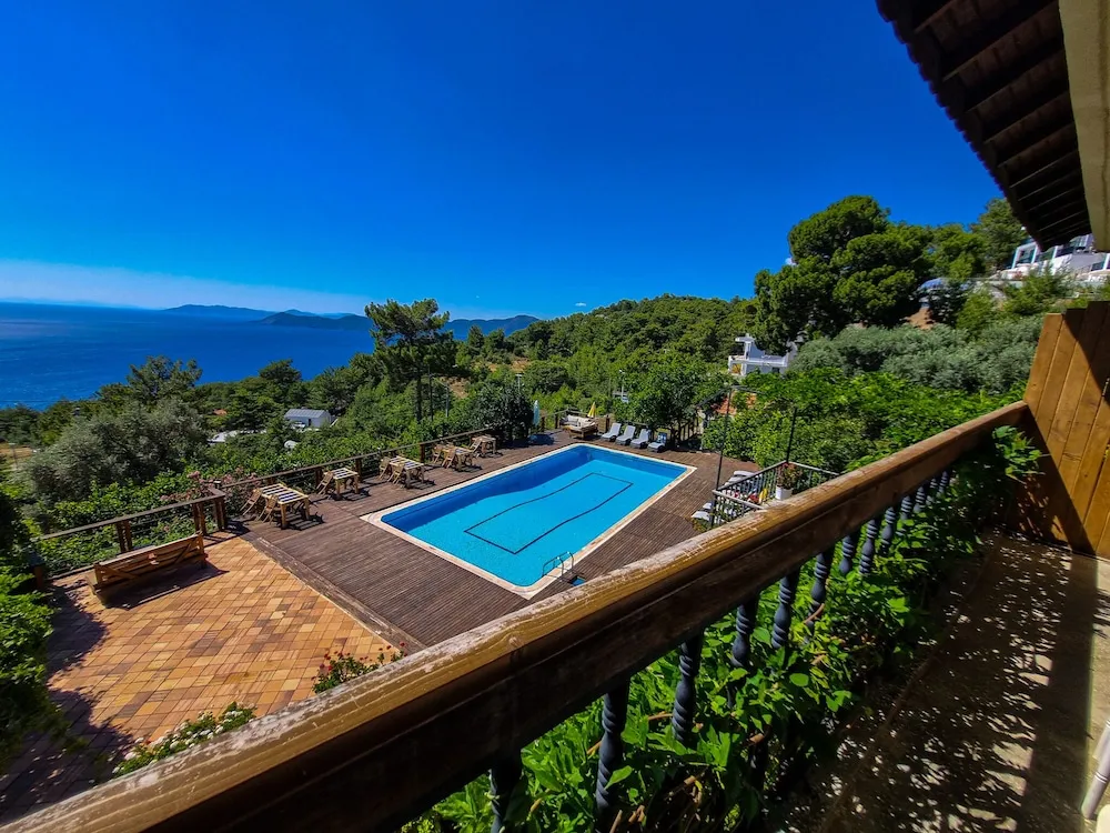 Deluxe Tek Büyük veya İki Ayrı Yataklı Oda, Birden Çok Yatak, Balkon, Deniz Manzaralı