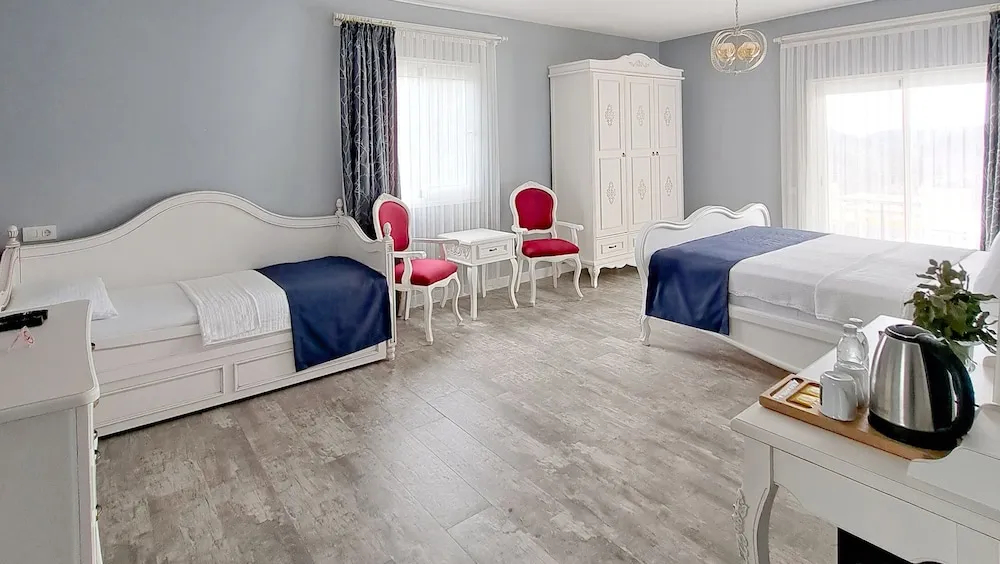 Deluxe Tek Büyük Yataklı Oda