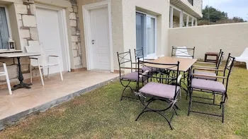 Otel Naturla Göl Evi