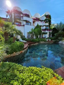 Munahan Hotel