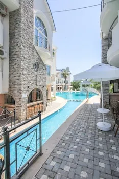 Seahorse Deluxe Hotel