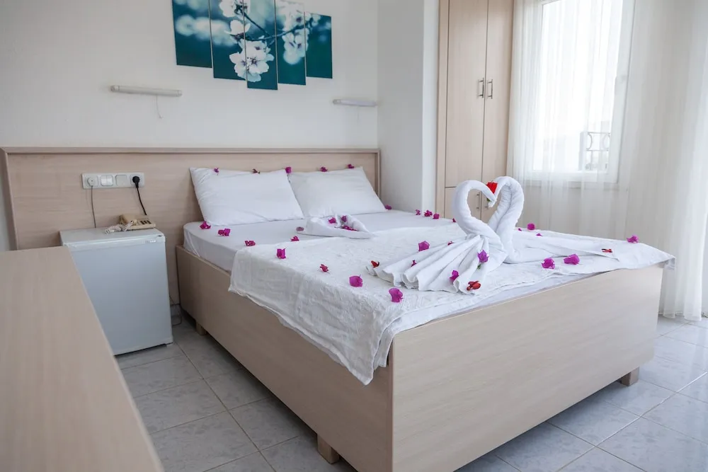 Standard Üç Kişilik Oda, 1 Yatak Odası, Sigara İçilmez, Dağ Manzaralı