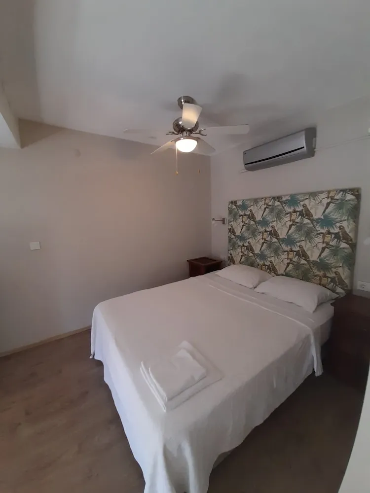 Tek Büyük Yataklı Oda