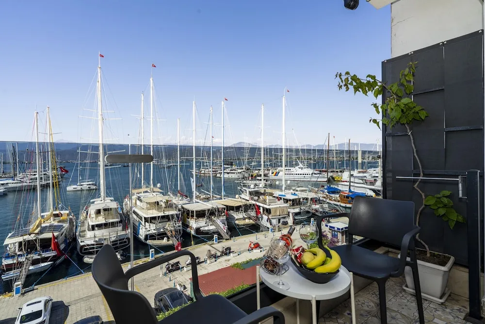 Deluxe Süit, Marina Manzaralı