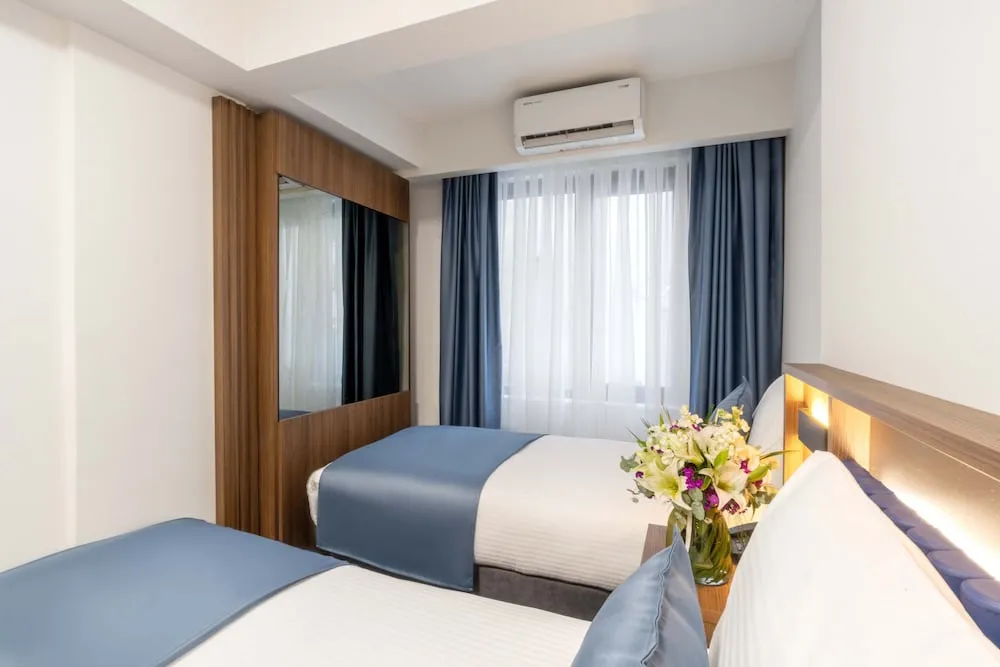 Standard Üç Kişilik Oda