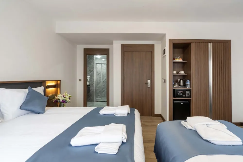 Family Dört Kişilik Oda