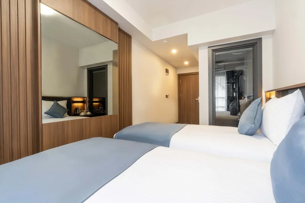 Standard Tek Büyük veya İki Ayrı Yataklı Oda