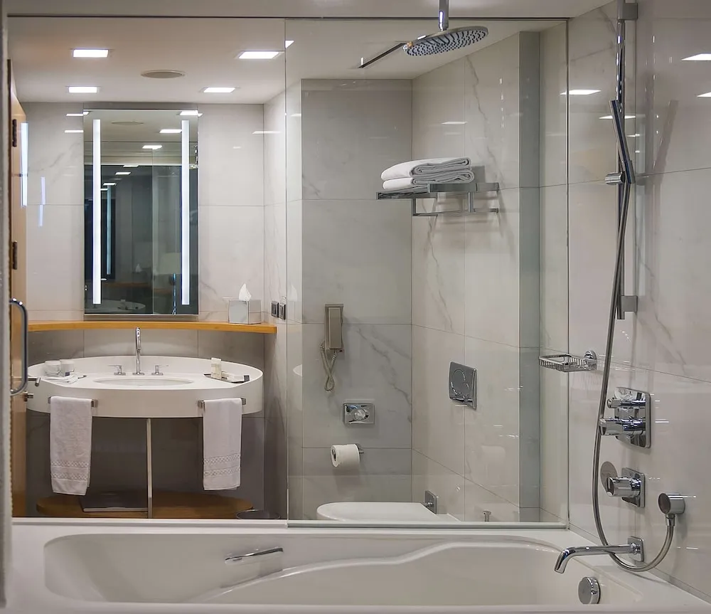 Twin Premium Deluxe Room with Sea View