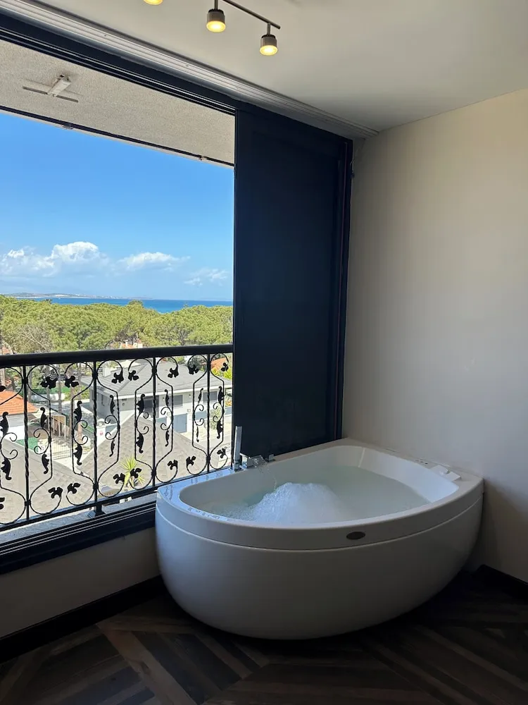 Superior Çatı Katı (Loft), 1 En Büyük (King) Boy Yatak, Deniz Manzaralı