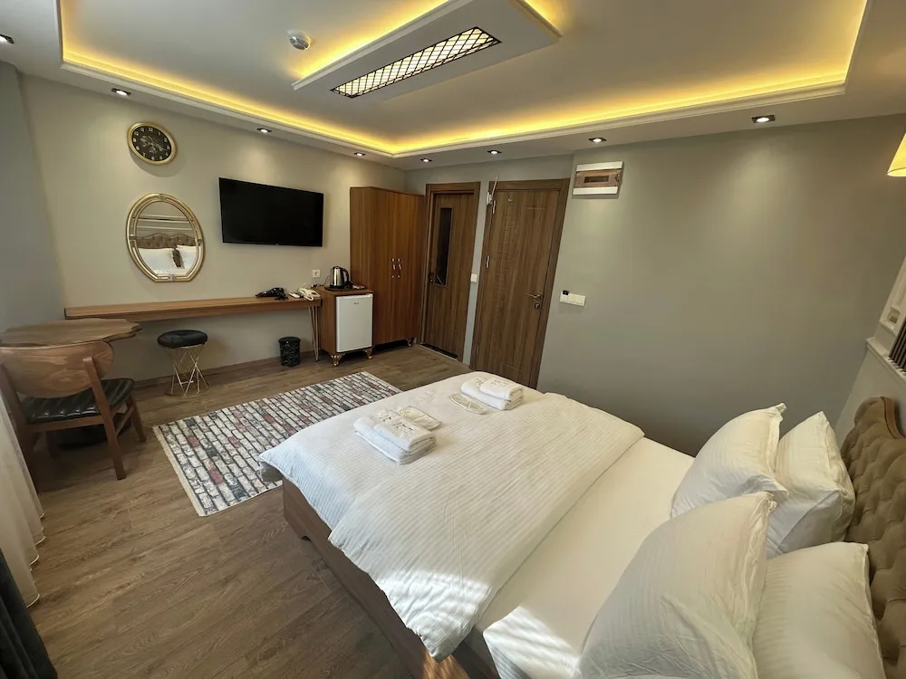 Comfort Tek Büyük Yataklı Oda