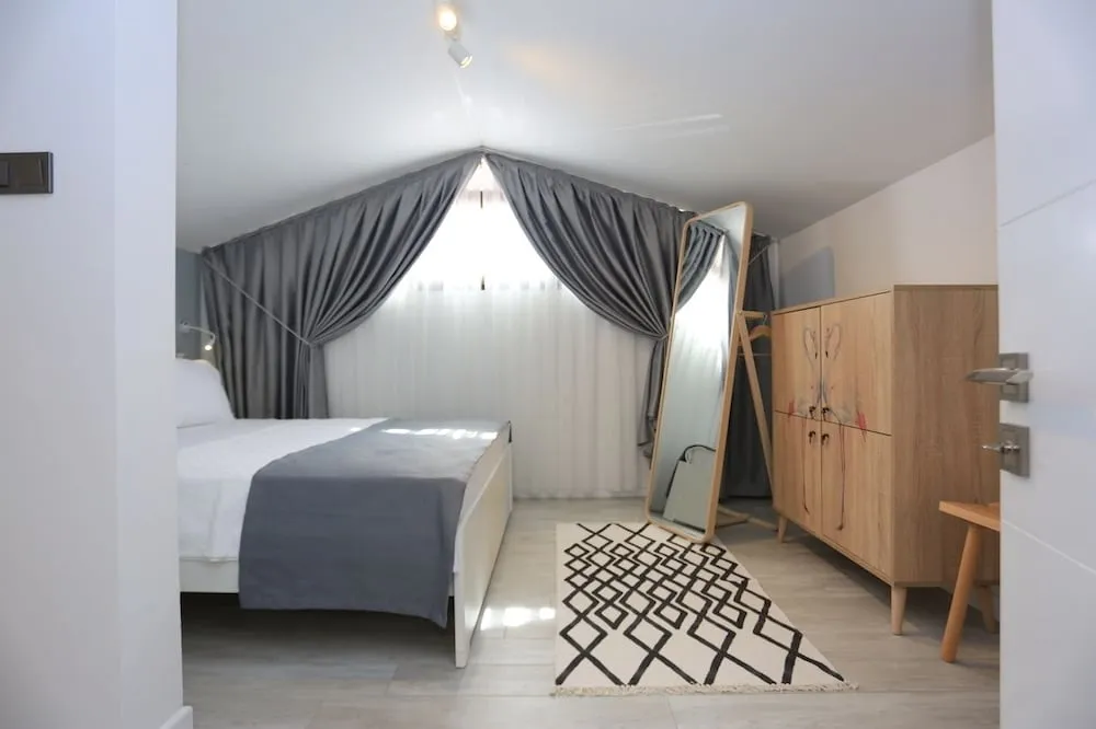 Deluxe Apart Daire, 2 Yatak Odası, Mutfak, Kısmi Deniz Manzaralı