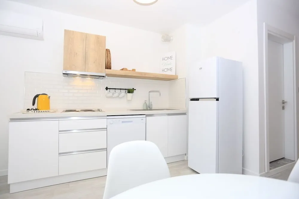 Superior Apart Daire, 3 Yatak Odası, Mutfak, Bahçe Manzaralı