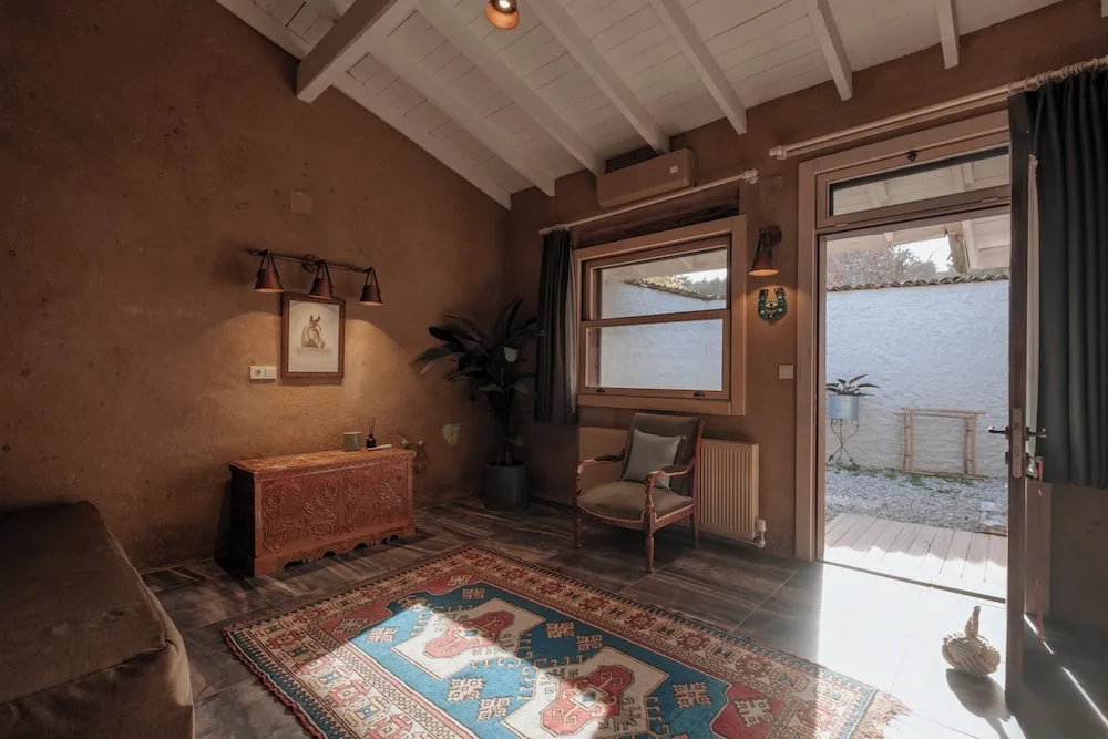 Özel Bahçeli Jakuzili Garden Suite