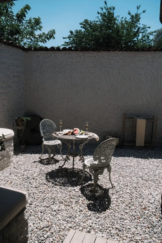 Özel Bahçeli Jakuzili Garden Suite