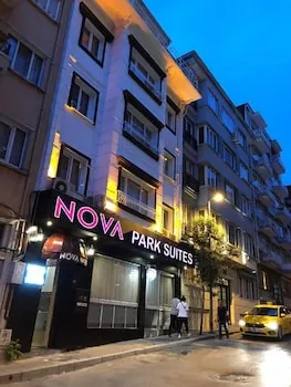 Nova Park Hotel & Suite
