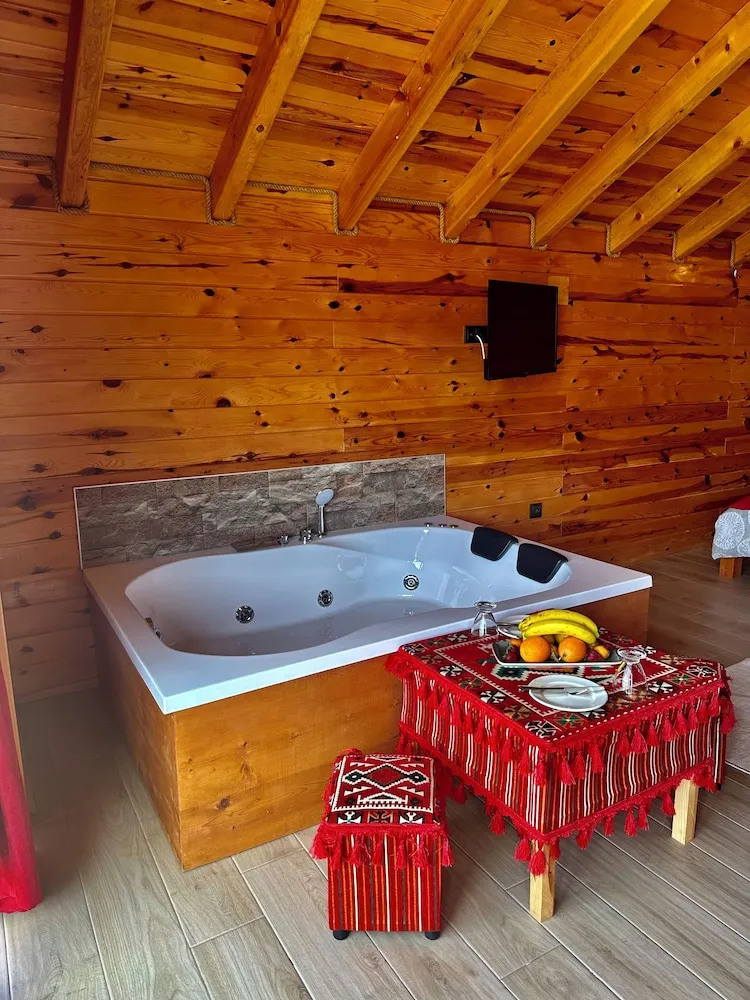 Deluxe Bungalov