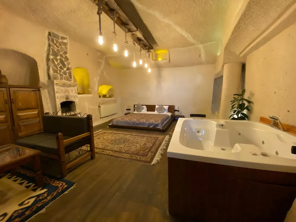 Deluxe Tek Büyük Yataklı Oda