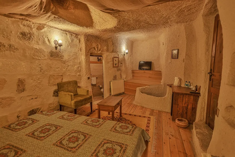 Comfort Cave Suite