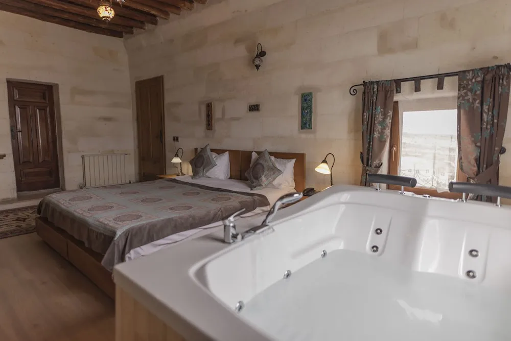 Superior Süit, Teras (Jacuzzi)