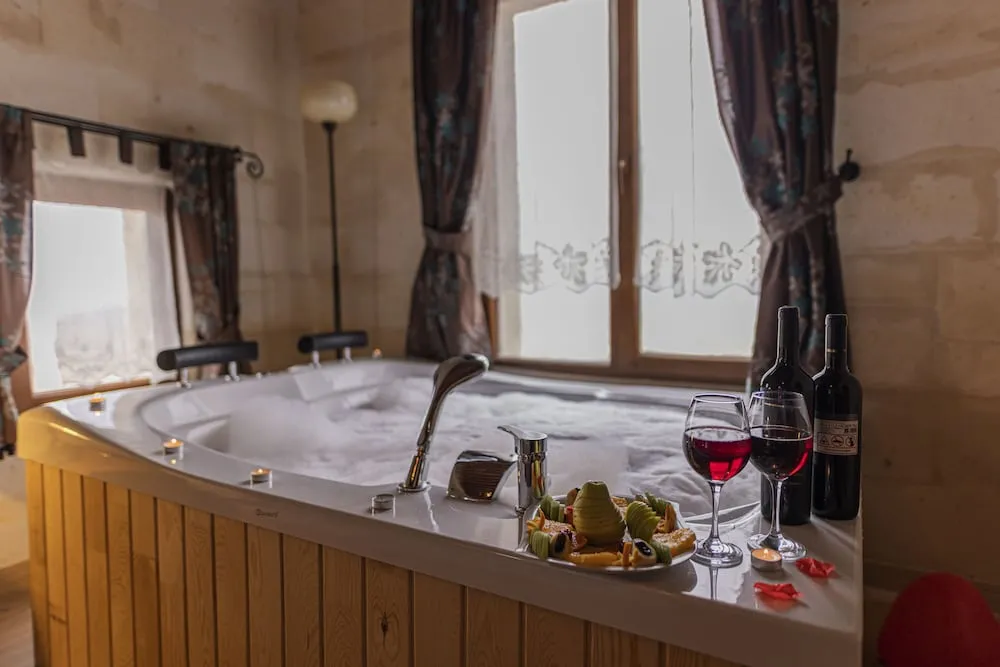 Superior Süit, Teras (Jacuzzi)