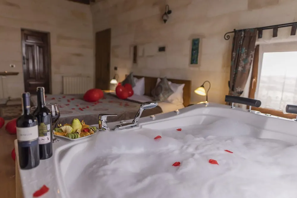 Superior Süit, Teras (Jacuzzi)