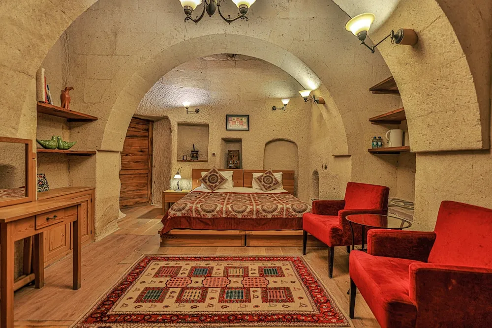 Family Cave Suite, 2 Bedrooms with Jacuzzi