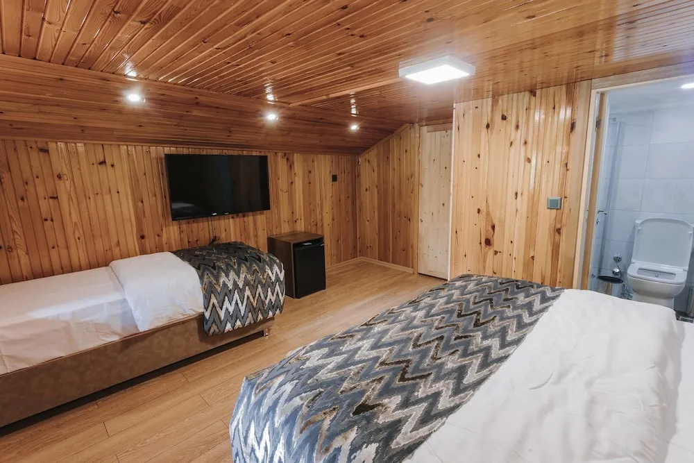Comfort Üç Kişilik Oda, Vadi Manzaralı