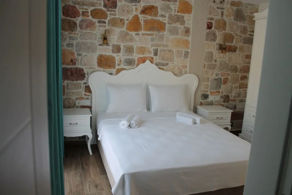 Tek Büyük Yataklı Oda, Dağ Manzaralı