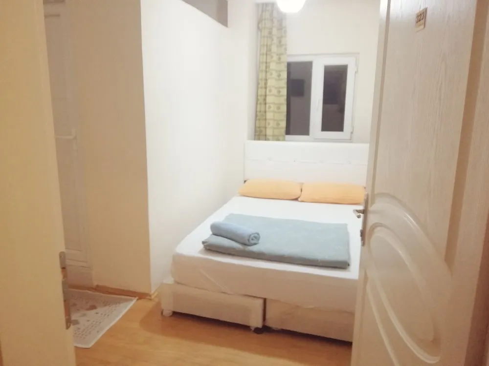 Tek Büyük Yataklı Oda