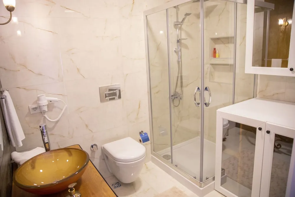 Luxury Üç Kişilik Oda