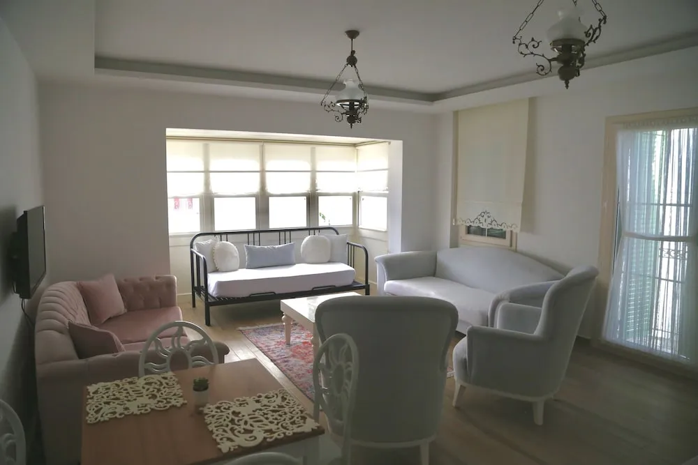 Luxury Üç Kişilik Oda