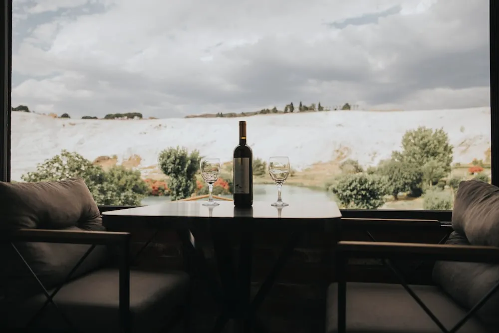 Pamukkale Manzarali Cift Kisilik Aile Odasi