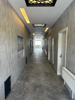 Willy's State HOTEL