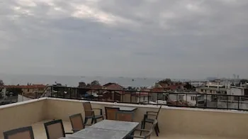 Magnificent Hotel