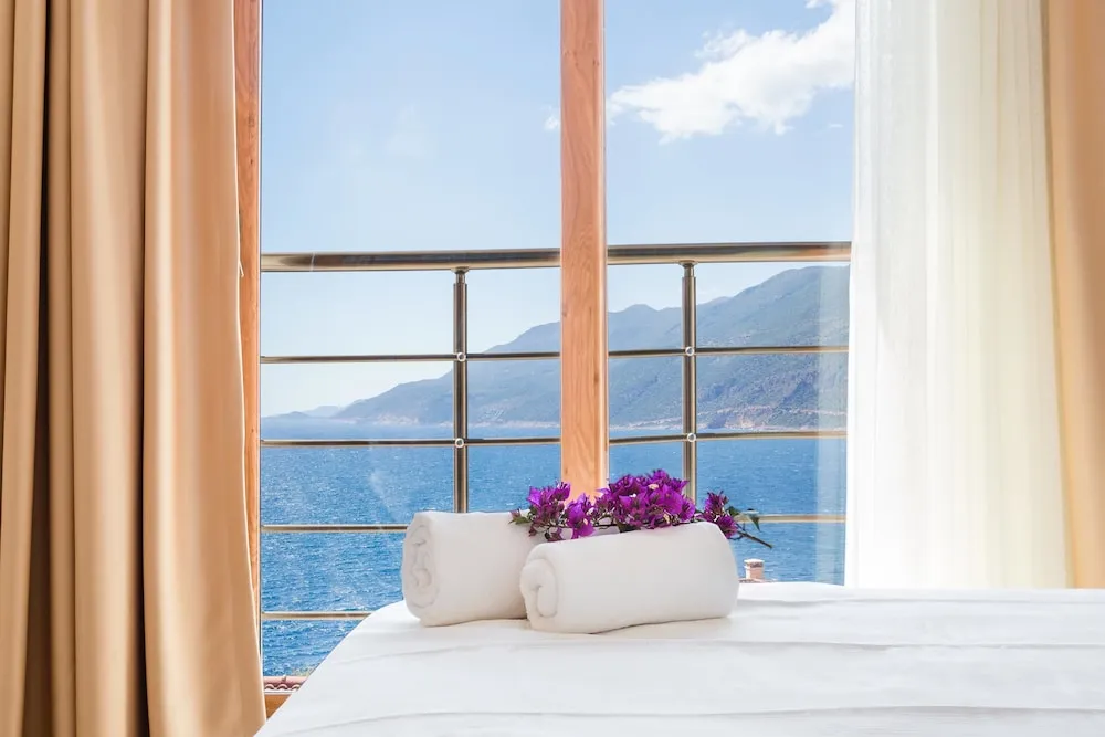 Standard Süit, 1 Büyük (Queen) Boy Yatak ve Çekyat, Deniz Manzaralı