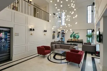 Reo Hotel & Spa