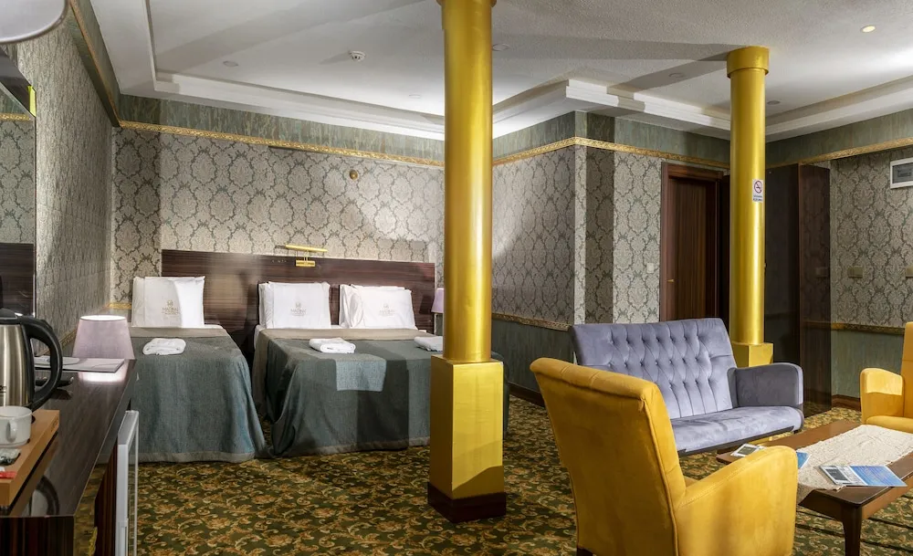 Deluxe Tek Büyük Yataklı Oda