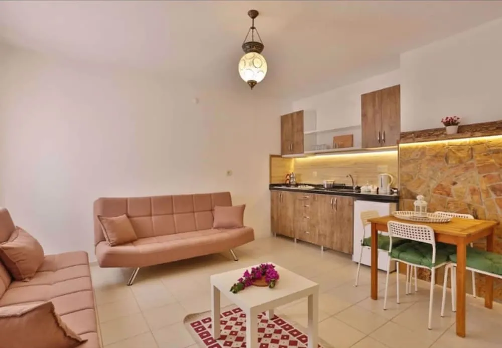 Standard Apart Daire, 1 Yatak Odası, Mutfak, Bahçe Manzaralı