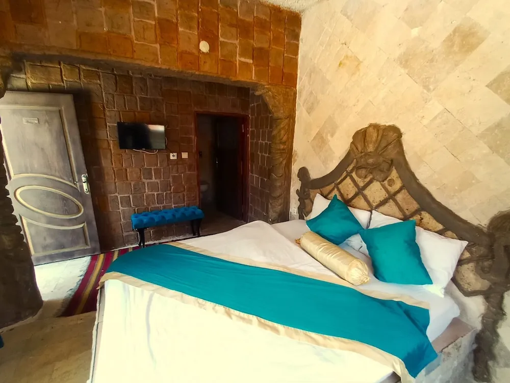 Comfort Tek Büyük Yataklı Oda