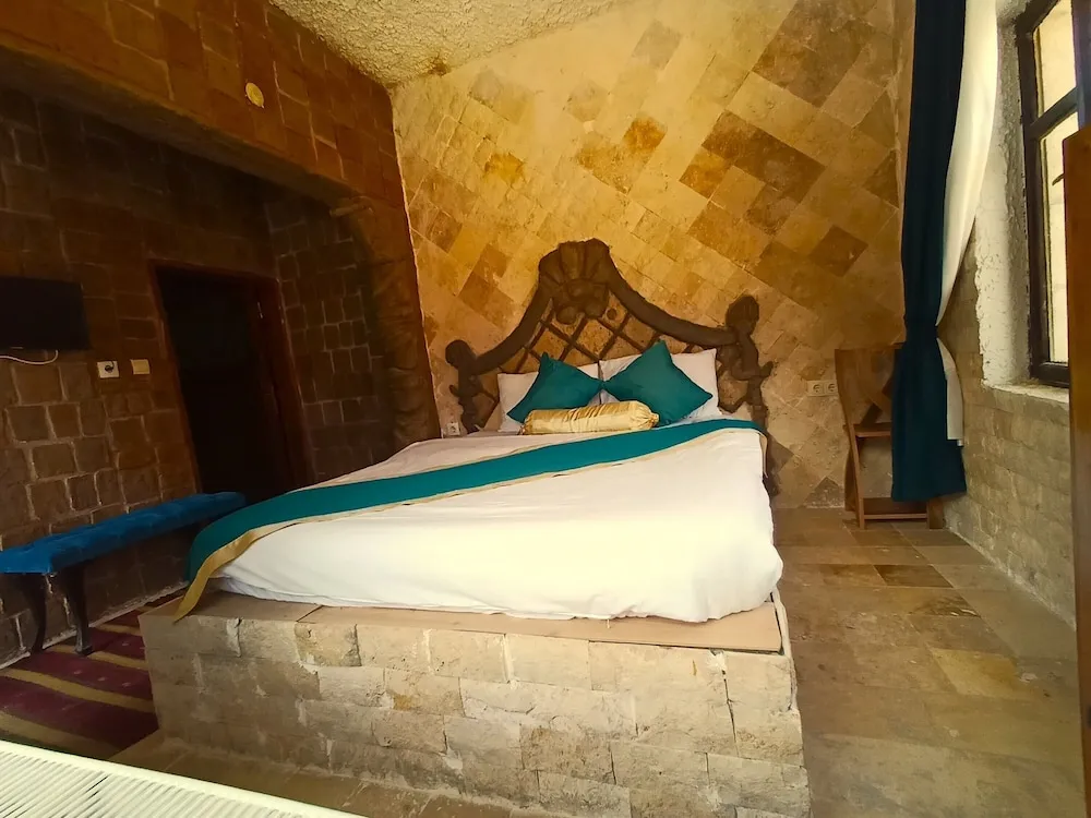 Comfort Tek Büyük Yataklı Oda