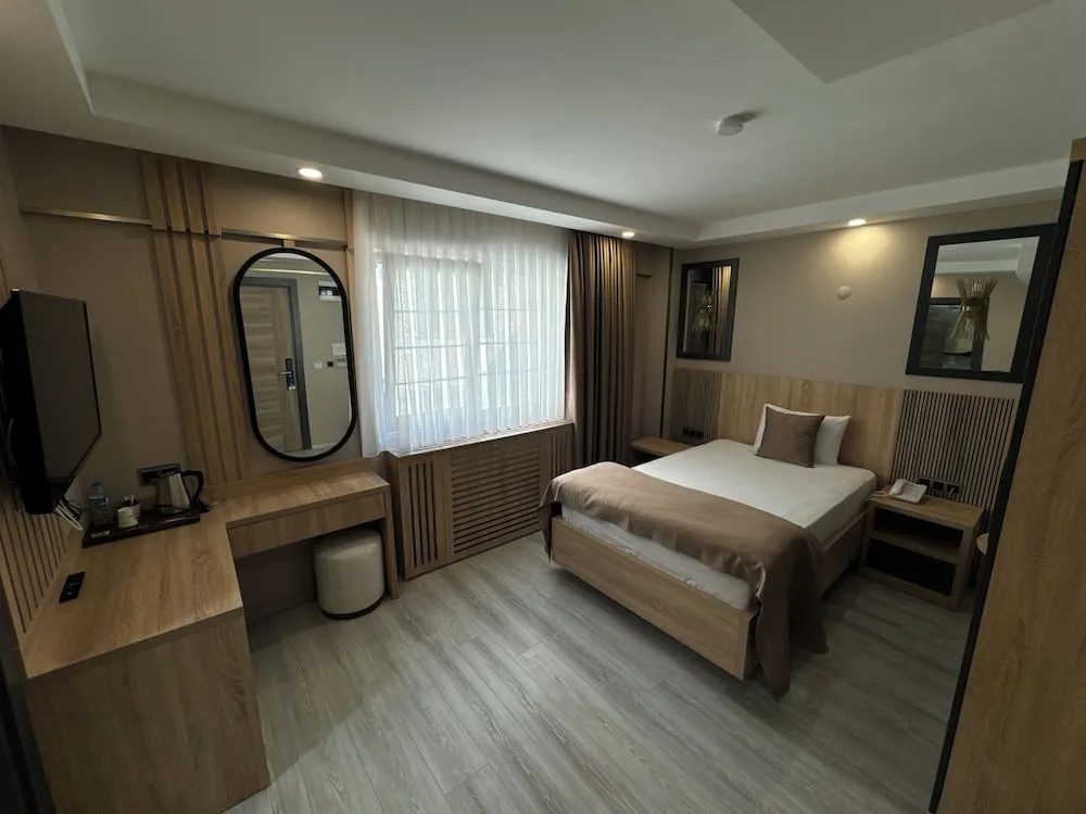 Deluxe Tek Kişilik Oda
