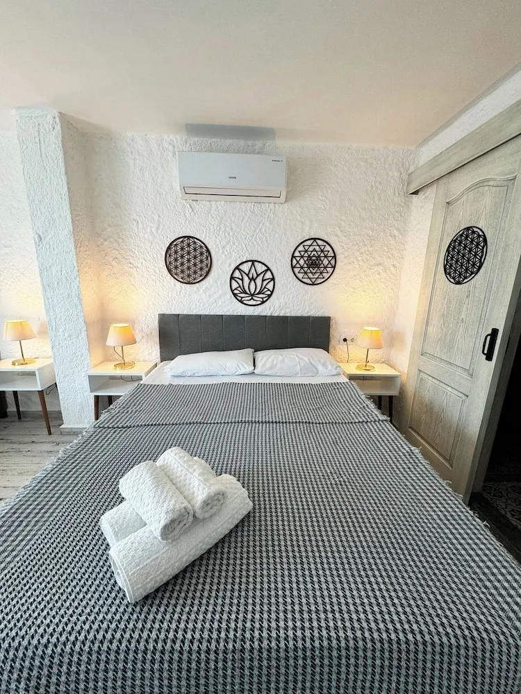 Deluxe Üç Kişilik Oda