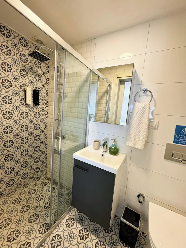 Deluxe Üç Kişilik Oda