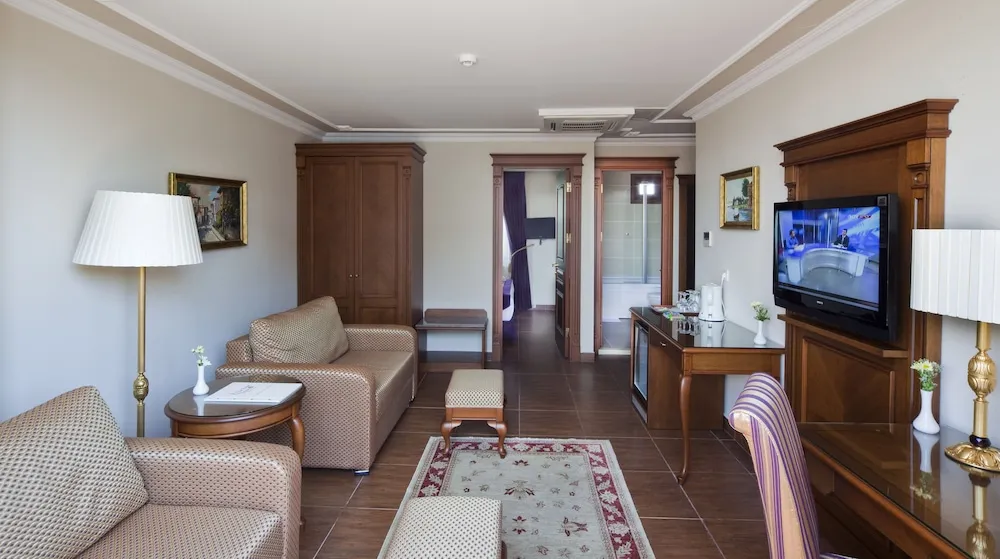 Executive Süit, Balkon, Deniz Manzaralı (King Bed with Sofabed)