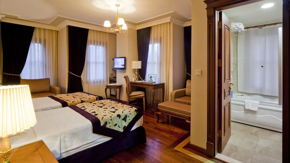 Junior Süit (1 double or 2 single beds)