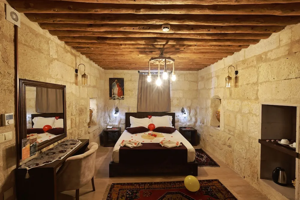 Deluxe Tek Büyük Yataklı Oda (Hezen Stone)
